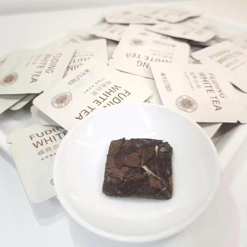 福鼎白茶寿眉紧压小方片 老白茶30片装