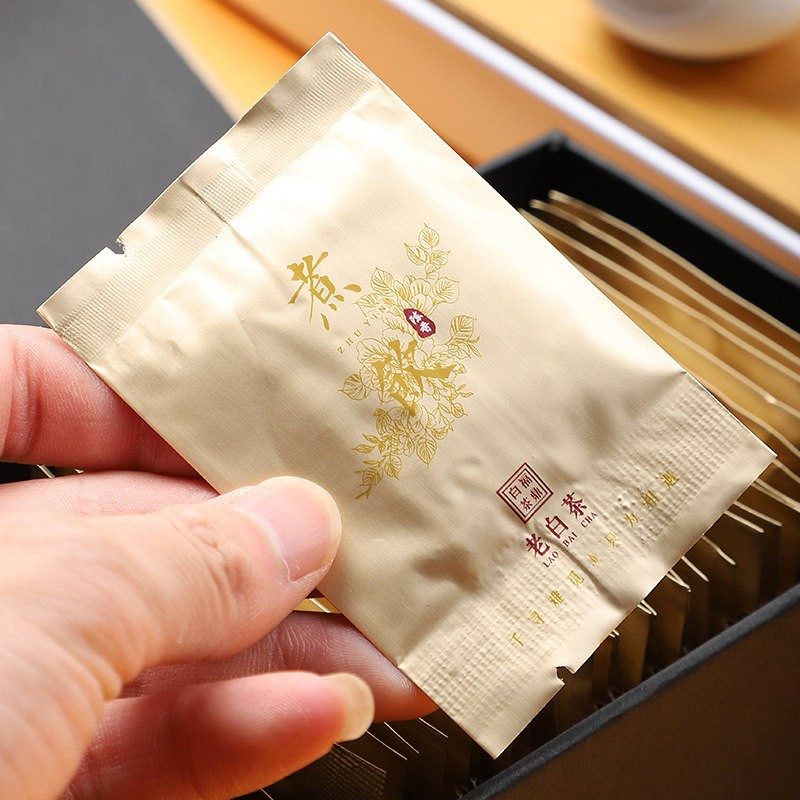 八年珍藏老白茶寿眉 小方片饼干茶500g礼盒